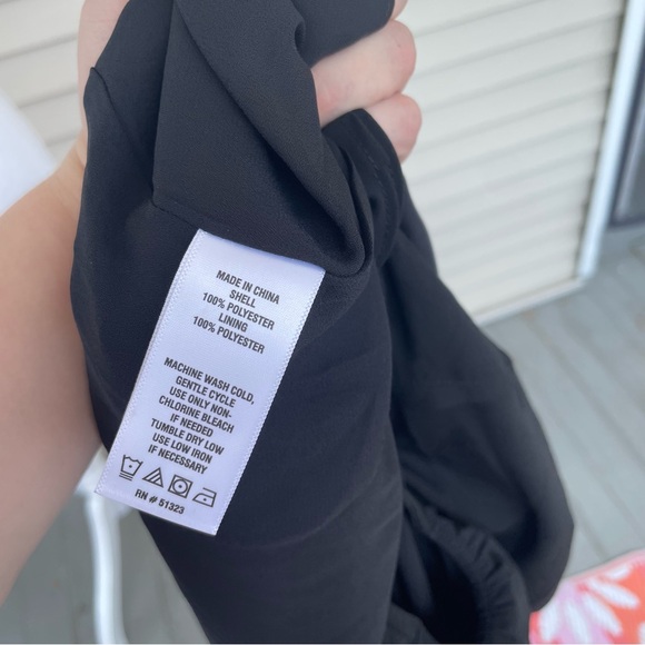 CeCe Long Sleeve Asymmetrical One Shoulder Blouse in Rich Black Size XL (NWT) - Picture 12 of 13